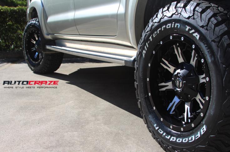 TOYOTA HILUX N70 4WD NUTZ GLOSS BLACK MILLED ACCENT